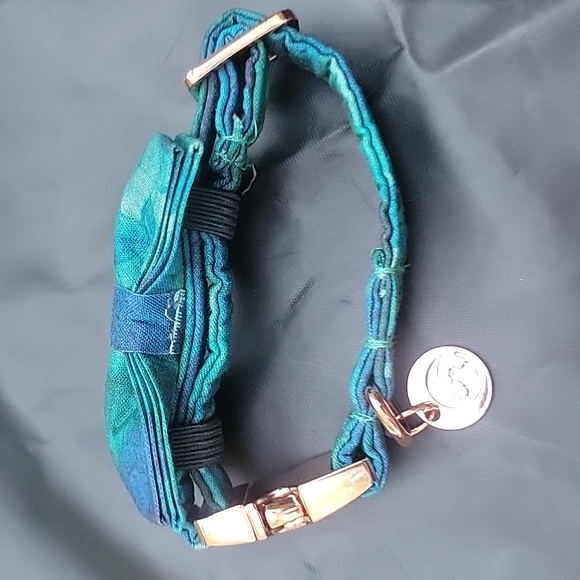 Xs dog collar with a bow - Picture 4 of 5